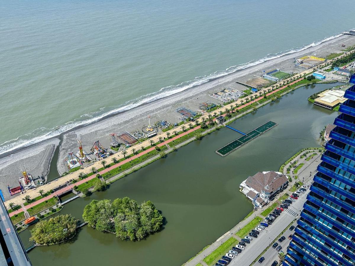 Seaside Resort In New Orbi Twins 巴统 外观 照片