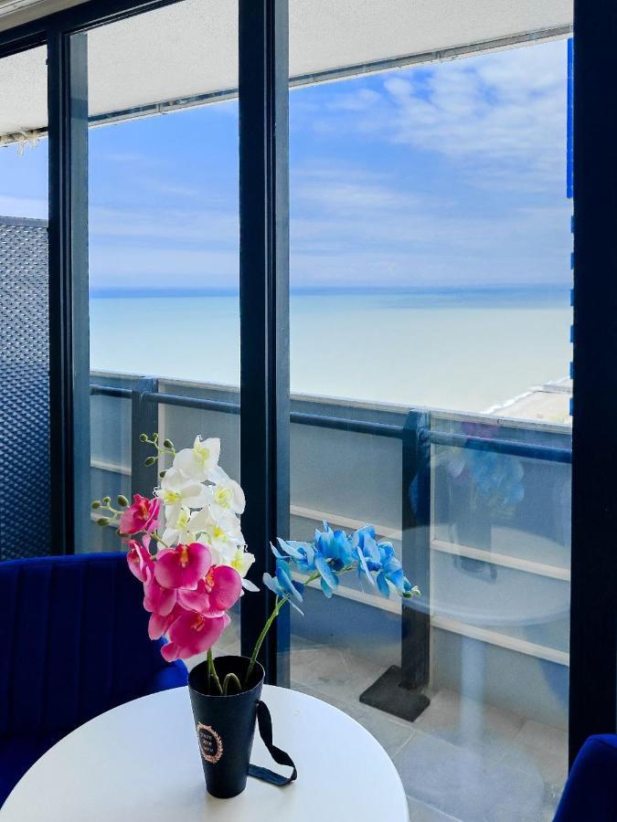 Seaside Resort In New Orbi Twins 巴统 外观 照片